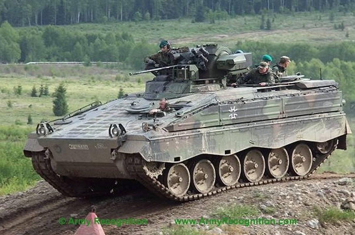 Hoa luc xe BMP-3 co the tieu diet xe tang M1A2 va Leopard?-Hinh-17