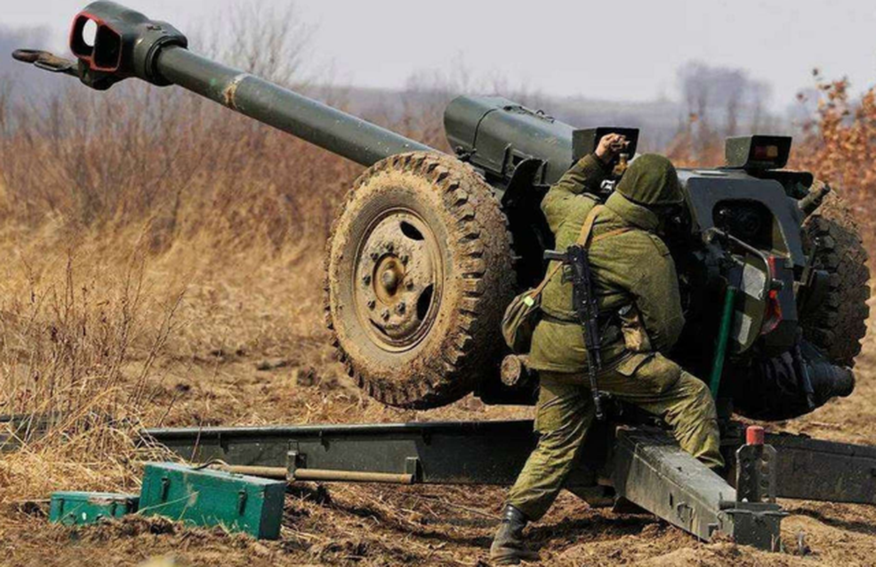 Nga su dung bom chum, binh linh Ukraine bat ngo bi tan cong-Hinh-7