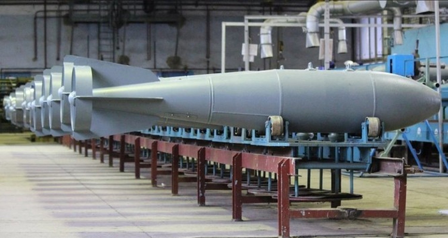 Ukraine dung bom JDAM-ER, Nga tung may bay danh chan quyet liet-Hinh-7