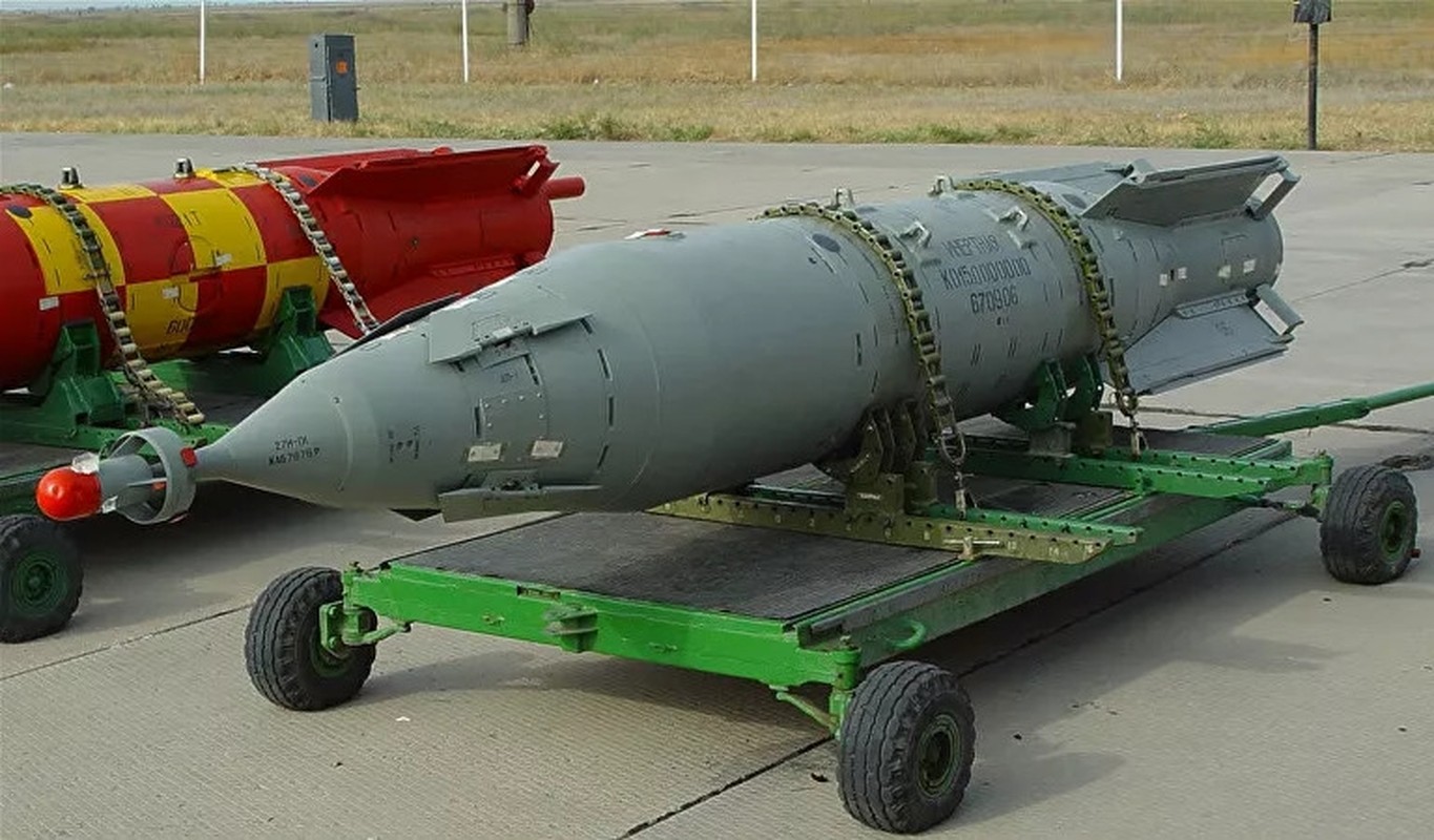 Su-34, Su-35 Nga tha bom luon 1.500 kg, Ukraine kho doi pho-Hinh-7