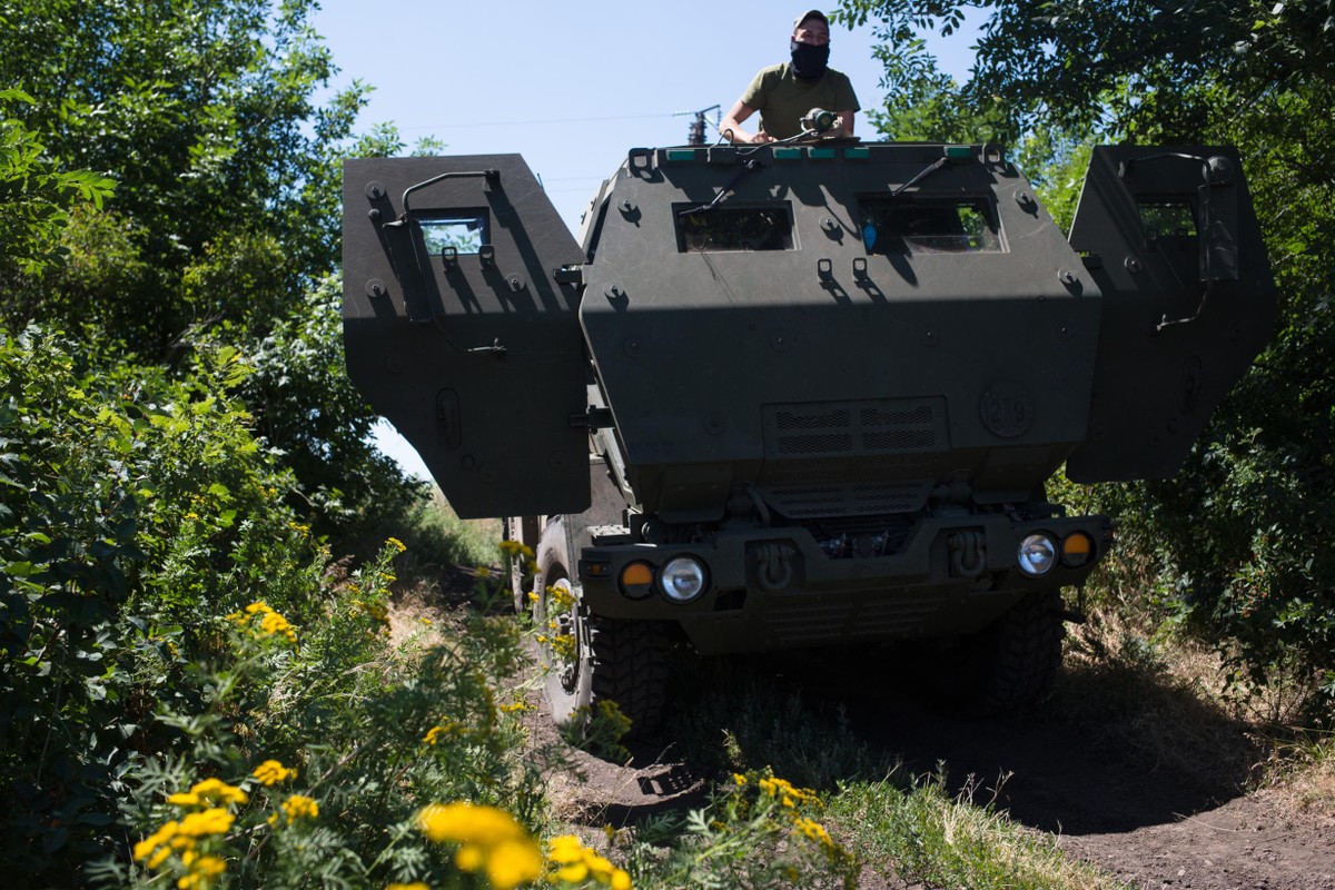 Ukraine dua ten lua HIMARS den Bakhmut, lieu co lat nguoc the co?-Hinh-16