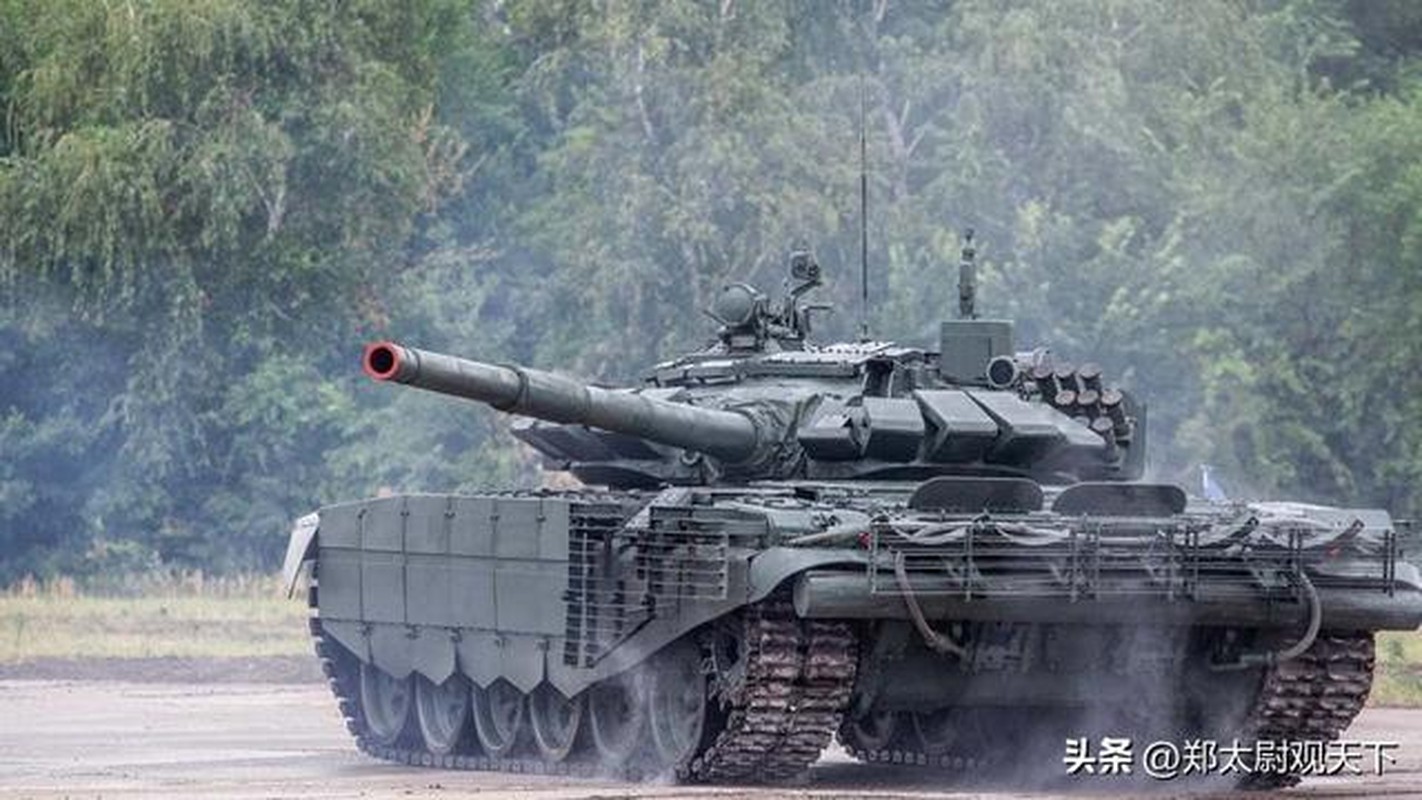 Xe tang T-72 cua Nga thoat chet than ky sau cu danh troi giang-Hinh-14