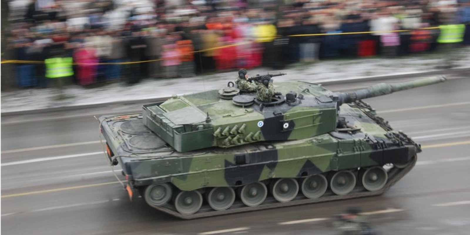 Sieu tang T-90M Proryv sap doi dau Leopard-2 tren chien truong Ukraine-Hinh-5