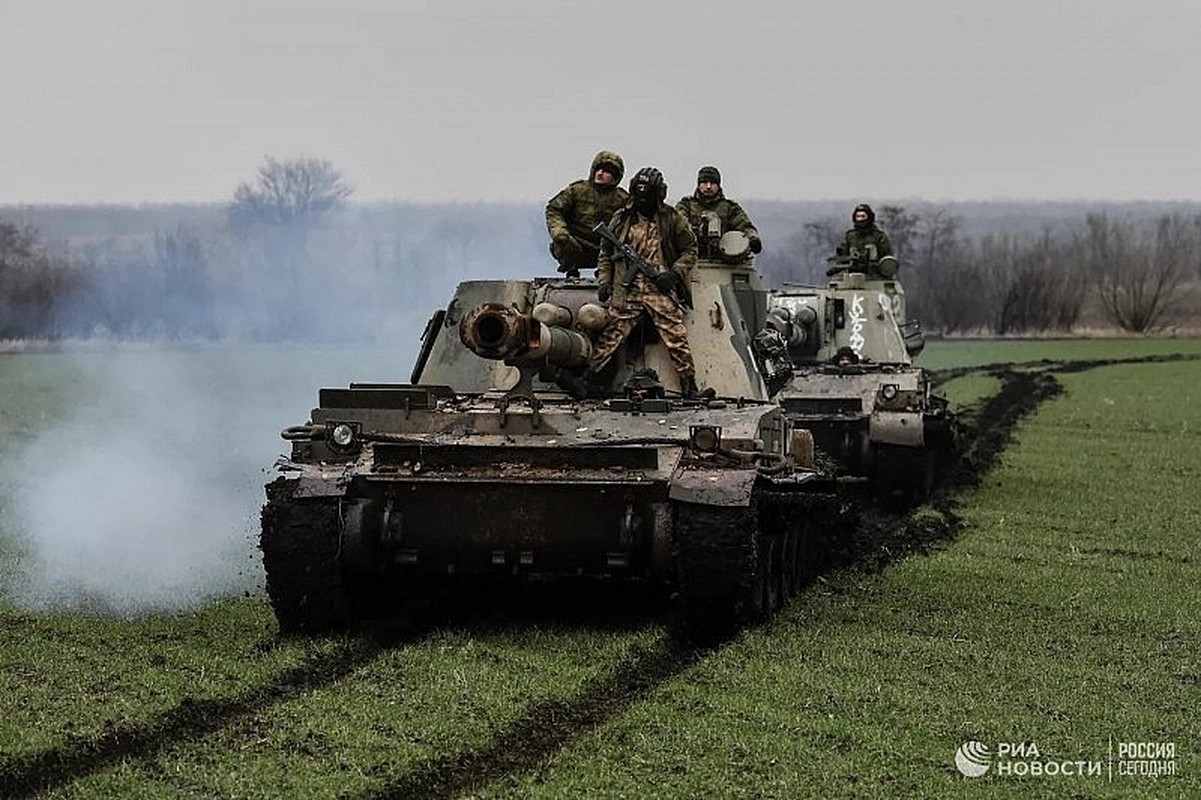 Nga tung vu khi bi mat, do trung vi tri tran dia cua Ukraine-Hinh-2