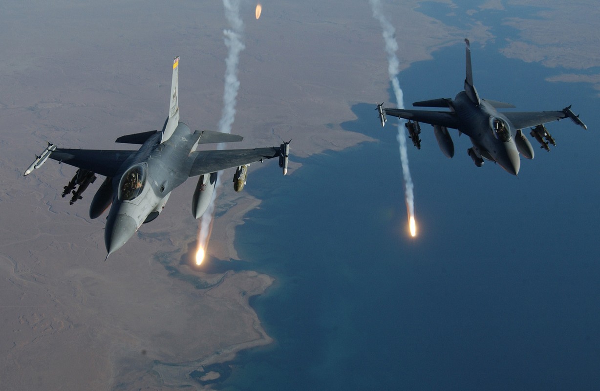 Tiem kich F-16 cho Ukraine: Chi phi van hanh cao khung khiep-Hinh-15