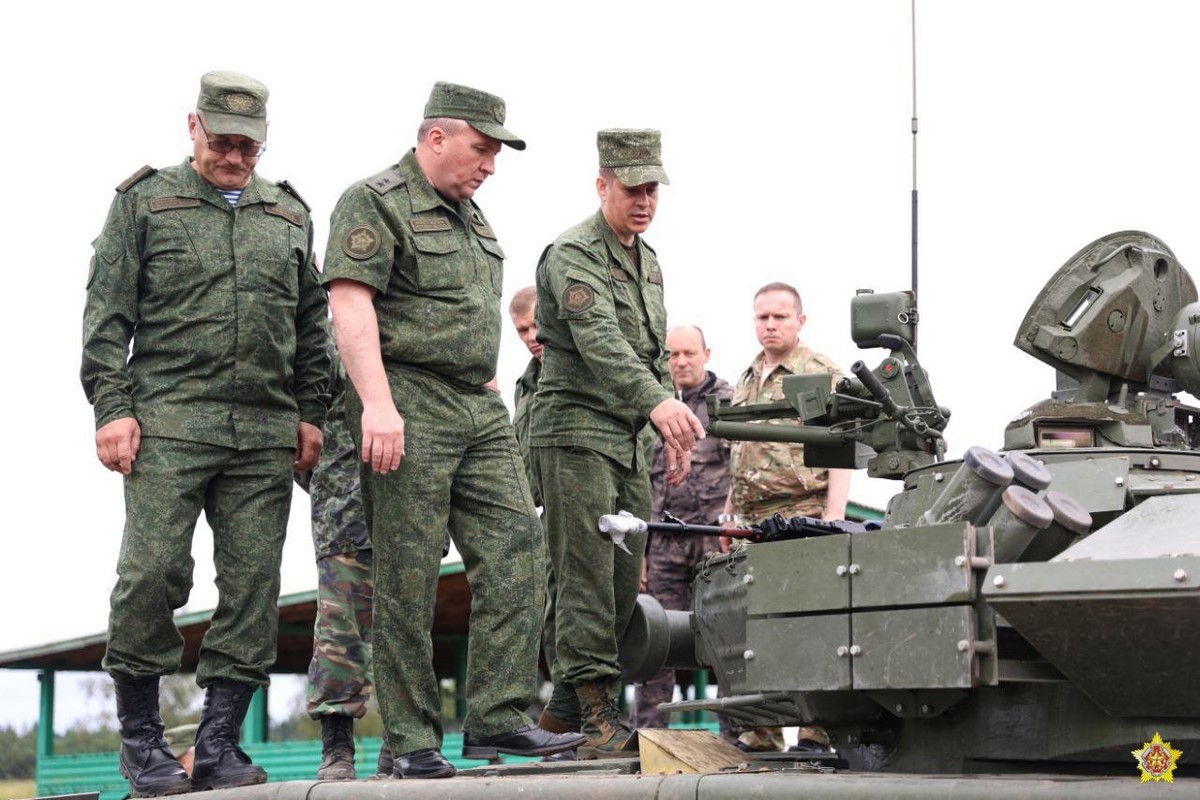 Belarus cong bo goi nang cap T-72, lieu co tot hon T-72B3M Nga?-Hinh-5