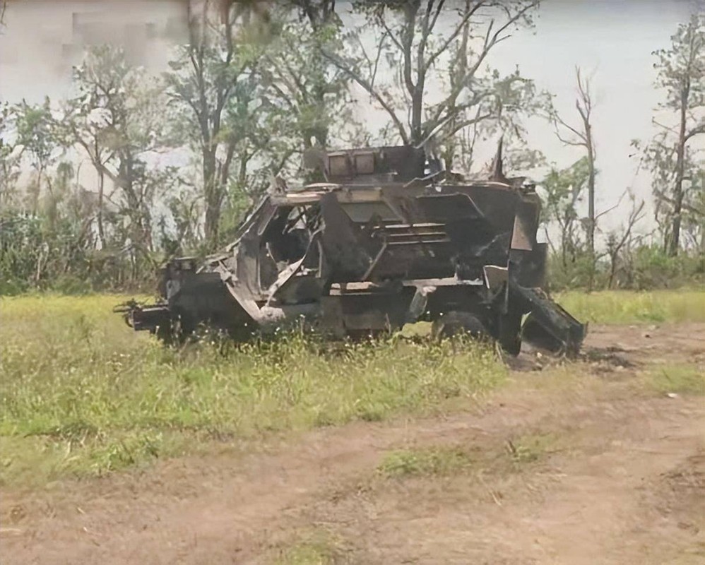 Linh du Nga thuc hien chien thuat “don tho”, quan Ukraine thiet hai nang-Hinh-10