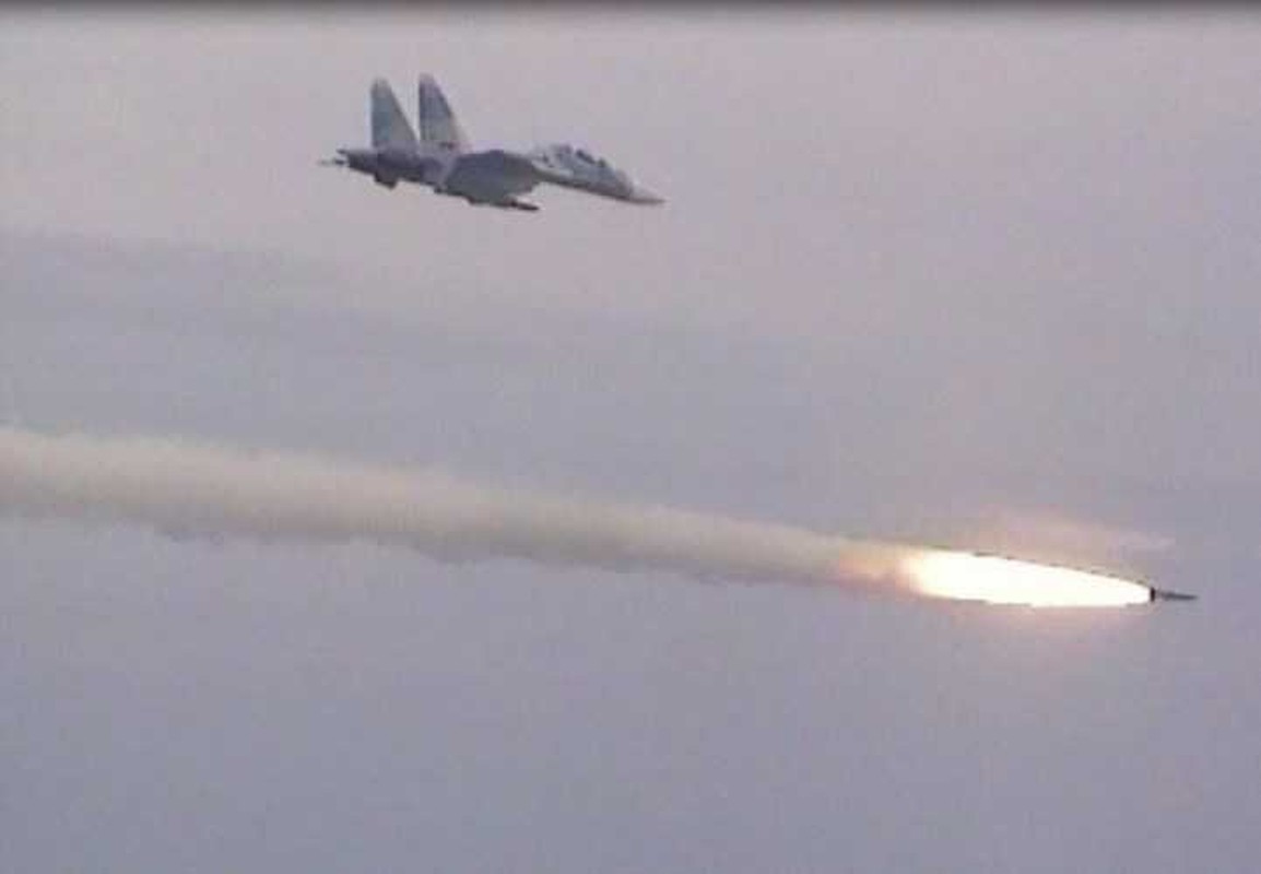 Su-30SM cua Nga lan dau thuc chien tren bien, ban chim tau tuan duyen-Hinh-10