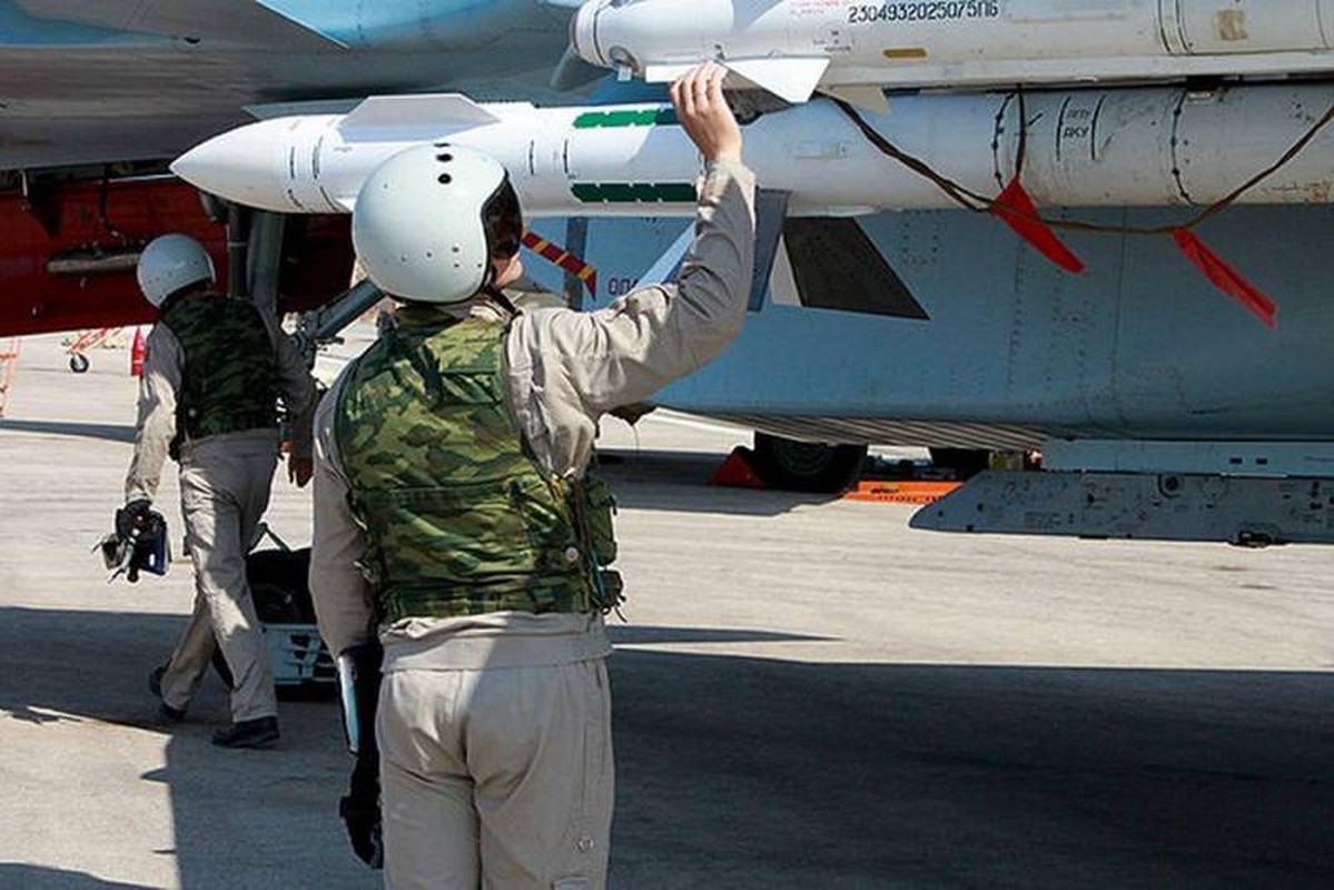 Su-30SM cua Nga lan dau thuc chien tren bien, ban chim tau tuan duyen-Hinh-5