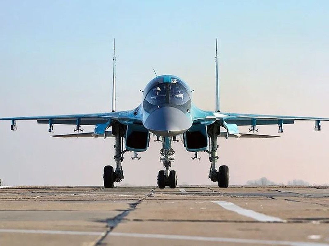He thong S-300PS cua Ukraine bi Su-34 Nga ha guc bang mot don danh-Hinh-15