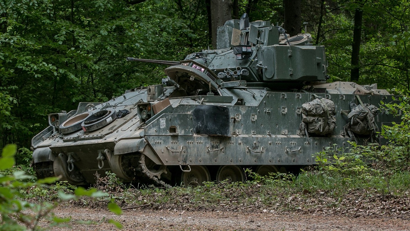 Nga danh gia xe chien dau bo binh BMP-3 “tot hon” Bradley My-Hinh-13