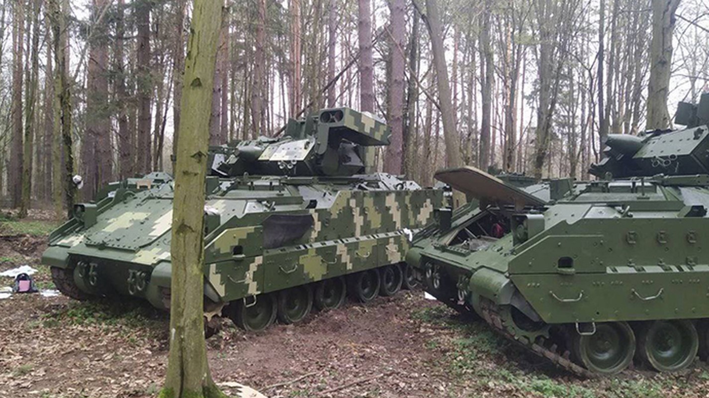 Nga danh gia xe chien dau bo binh BMP-3 “tot hon” Bradley My-Hinh-4