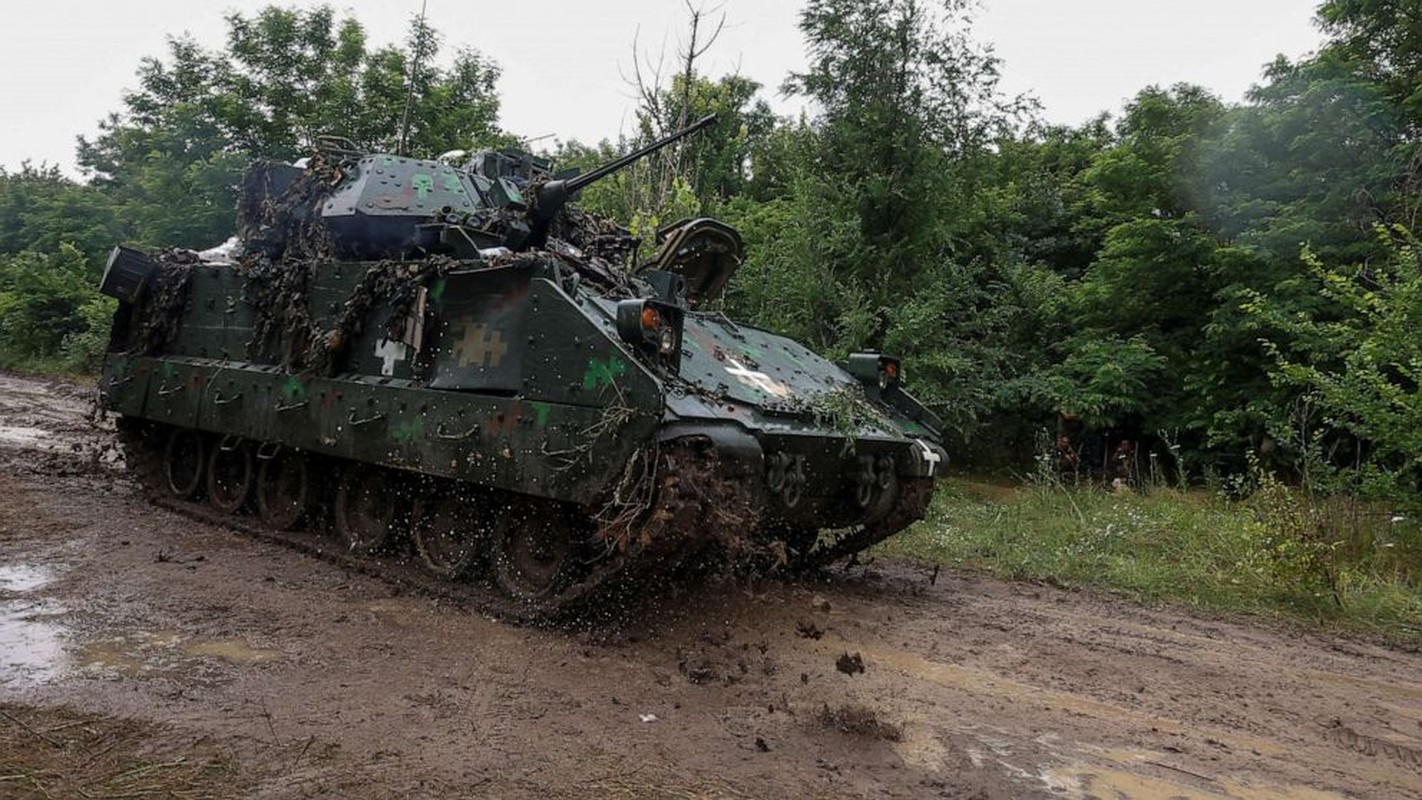 Nga danh gia xe chien dau bo binh BMP-3 “tot hon” Bradley My-Hinh-3