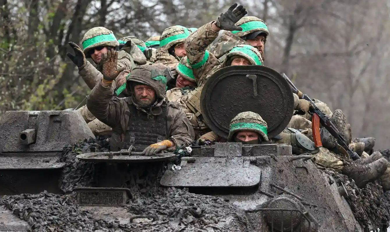 Ve binh Chechnya danh bat Tieu doan 2 Azov Ukraine tai Bakhmut-Hinh-14