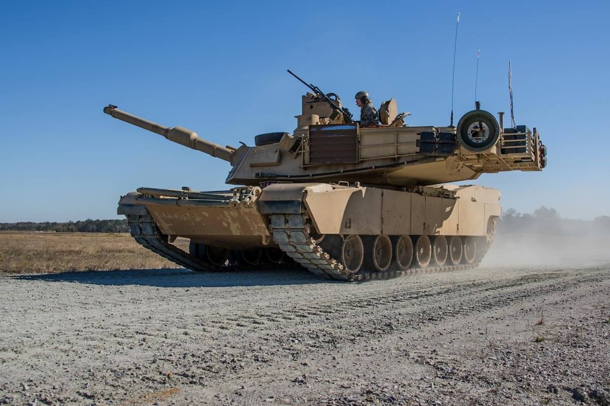 Bun lay Ukraine co the nhan chim xe tang M1 Abrams-Hinh-12
