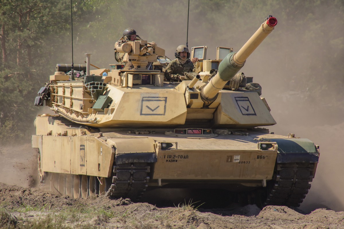 Bun lay Ukraine co the nhan chim xe tang M1 Abrams-Hinh-8