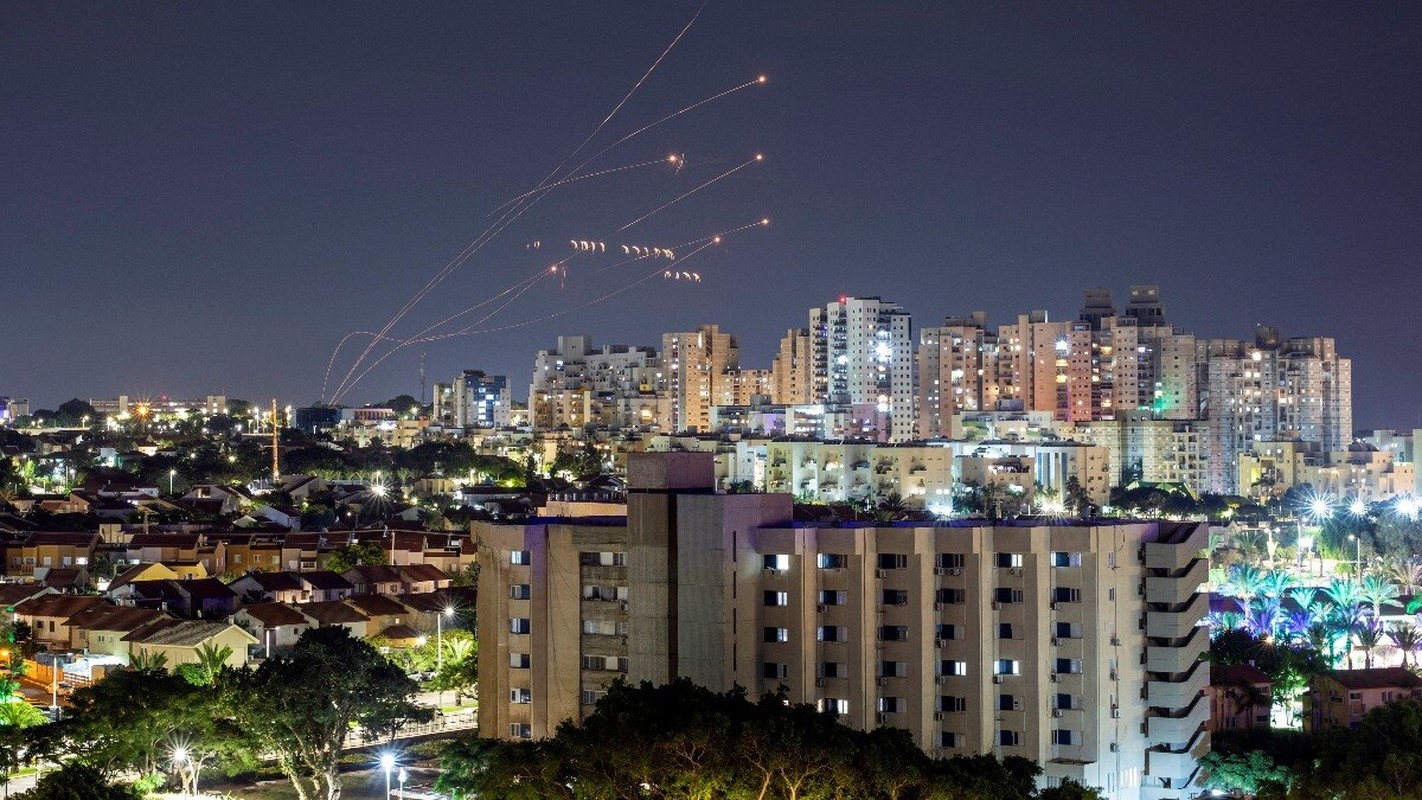 31 tieu doan Israel tien vao Gaza, cuoc chien tren bo bat dau-Hinh-10