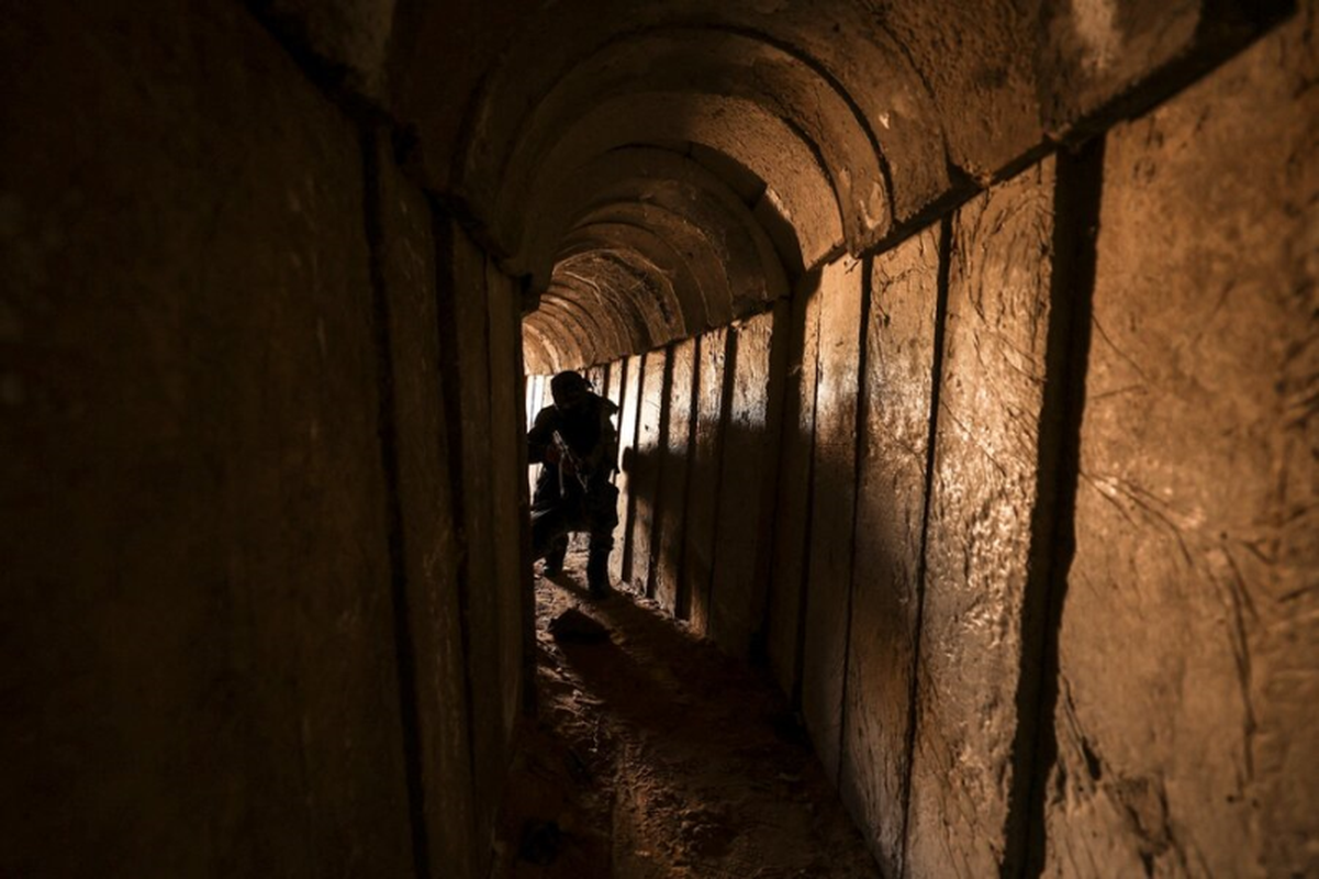 Israel su dung gi de doi pho voi duong ham va sung ban tia-Hinh-17