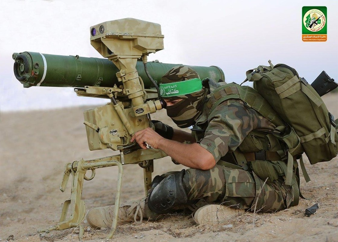 Vu khi chong tang cua Hamas ha guc hang loat xe tang Merkava-Hinh-19