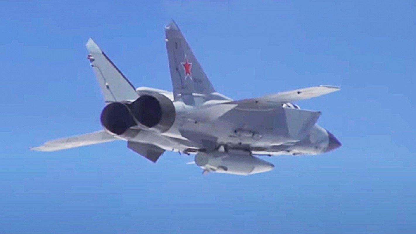 Tai sao Ukraine lo so khi MiG-31K mang ten lua Kinzhal cat canh?-Hinh-2
