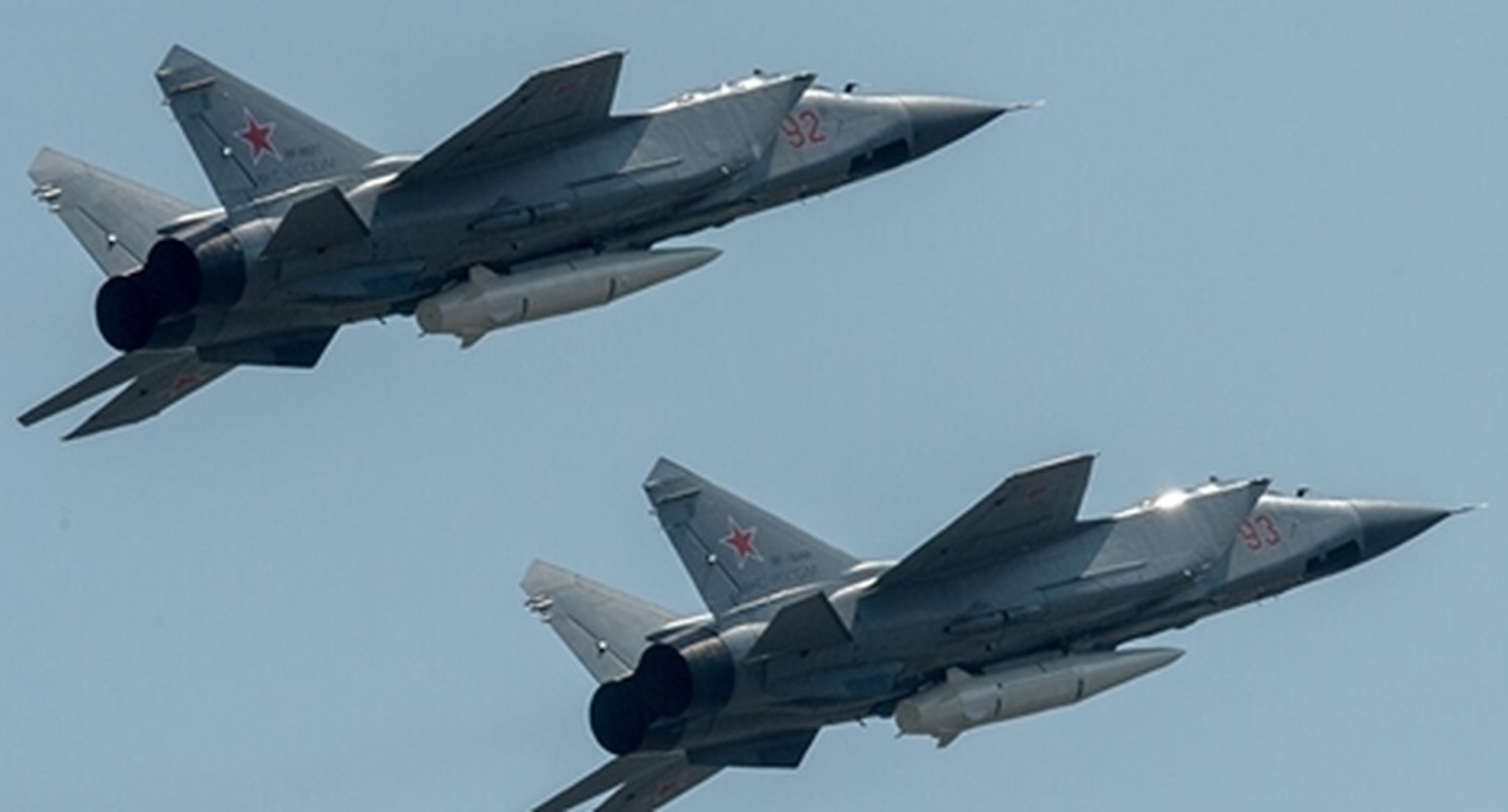Tai sao Ukraine lo so khi MiG-31K mang ten lua Kinzhal cat canh?-Hinh-4