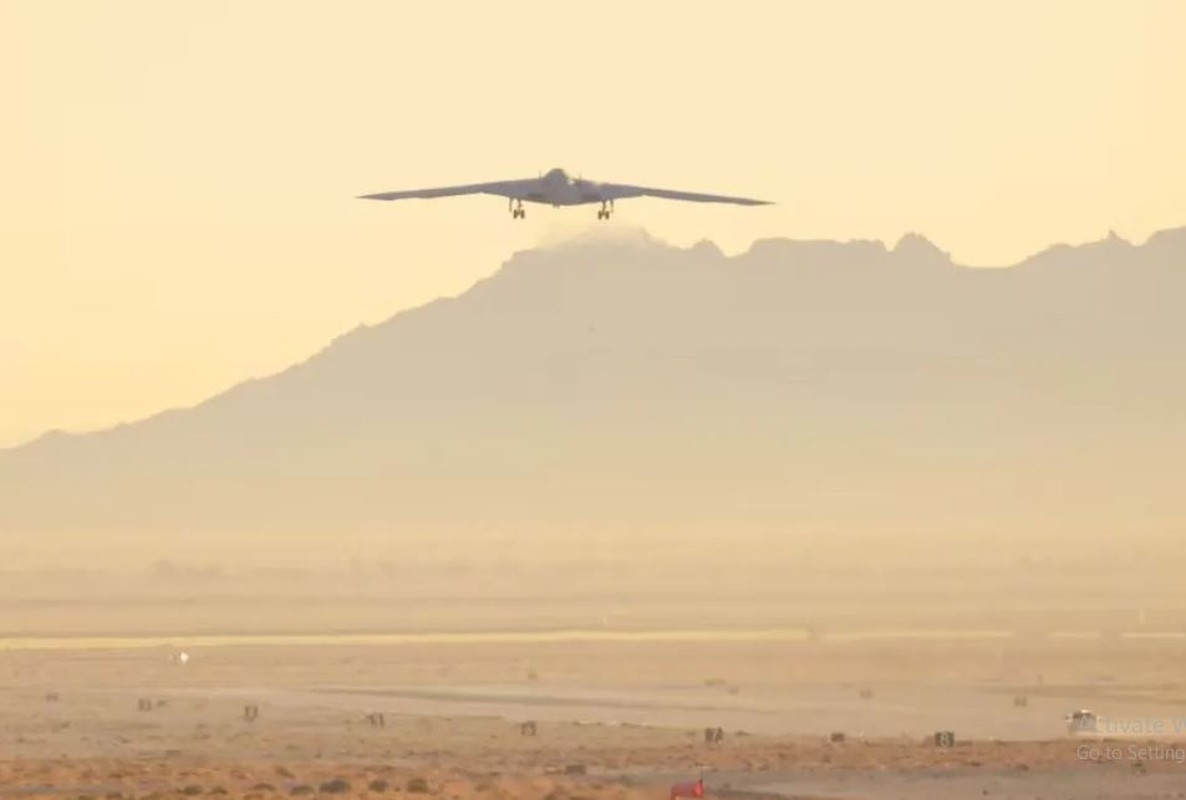 “Sat thu tang hinh” B-21 vua bay thu khac gi voi “Bong ma” B-2?-Hinh-2