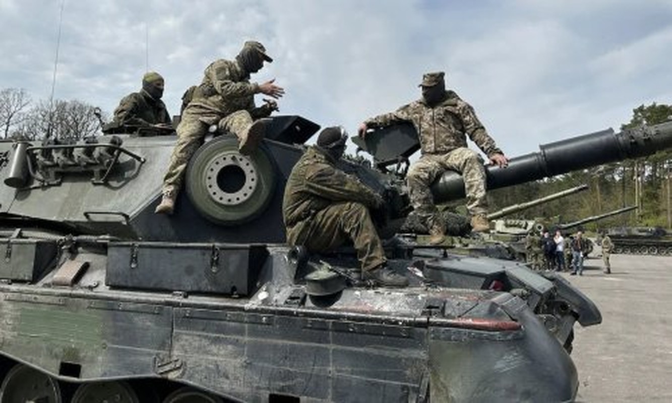 Chien truong Ukraine qua khac nghiet, xe tang Leopard 1A5 bi ha guc-Hinh-11