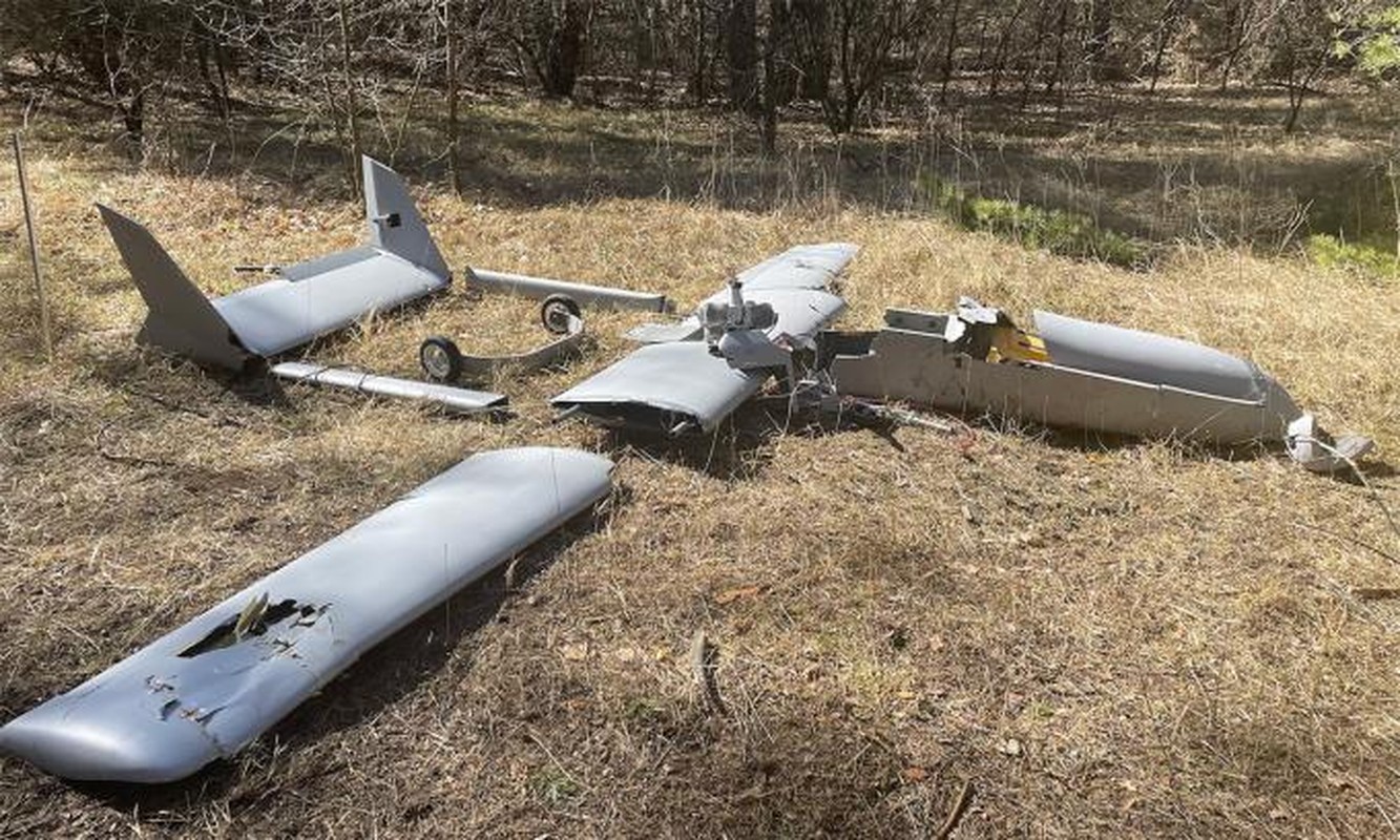 Vu khi phuong Tay bat luc, Ukraine chi con cach dung UAV-Hinh-17