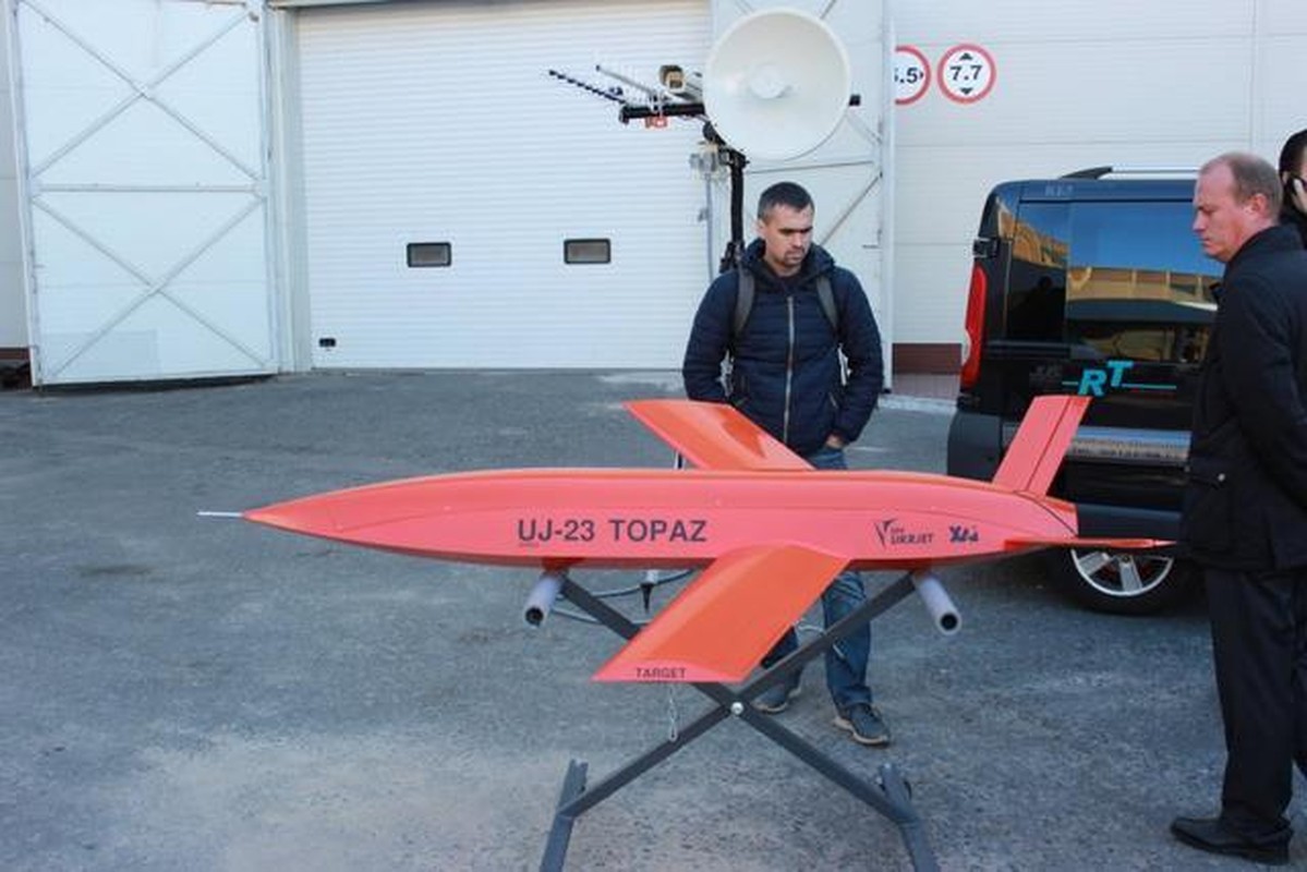 Nga bat duoc UAV tu sat moi cua Ukraine, quy nhu vang-Hinh-5