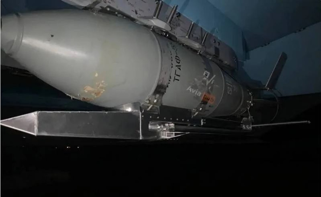 View - 	Ukraine phát hiện gì trong bom lượn có điều khiển của Nga