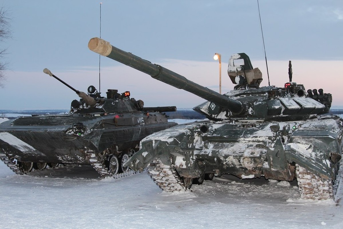 View - 	Sư đoàn tăng tấn công Avdiivka quân Ukraine trụ được bao lâu