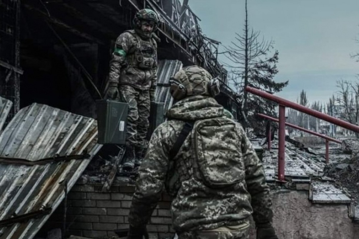 View - 	Nga dùng 40 quả bom chào Lữ đoàn Azov tiếp viện cho Avdiivka 