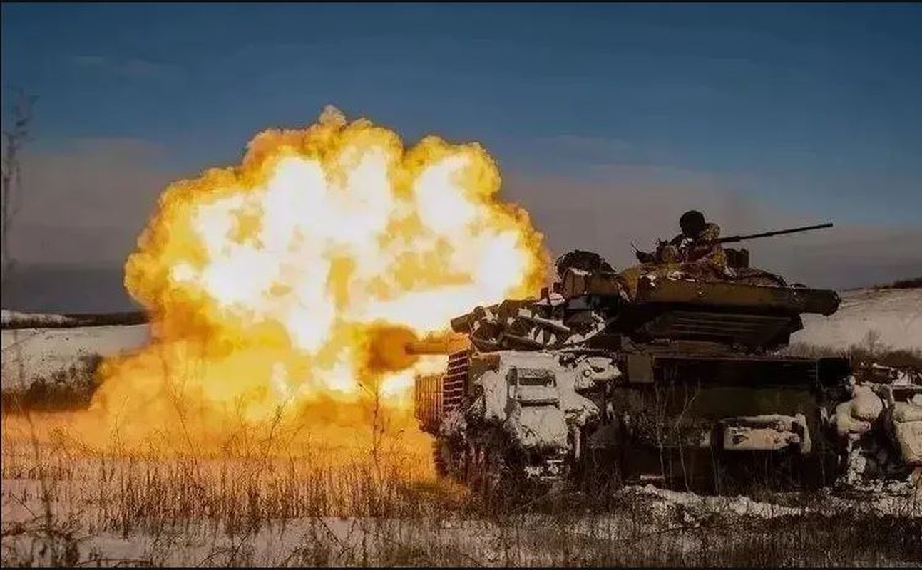View - 	Nga dùng 40 quả bom chào Lữ đoàn Azov tiếp viện cho Avdiivka 