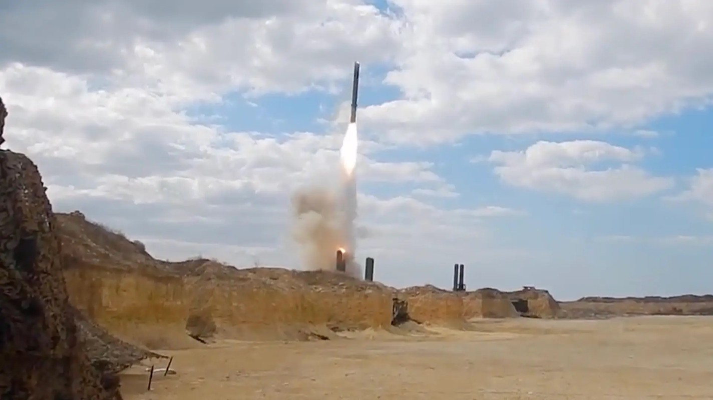 View - 	Anh giải mã tên lửa siêu thanh Zircon Nga vừa phóng vào Ukraine