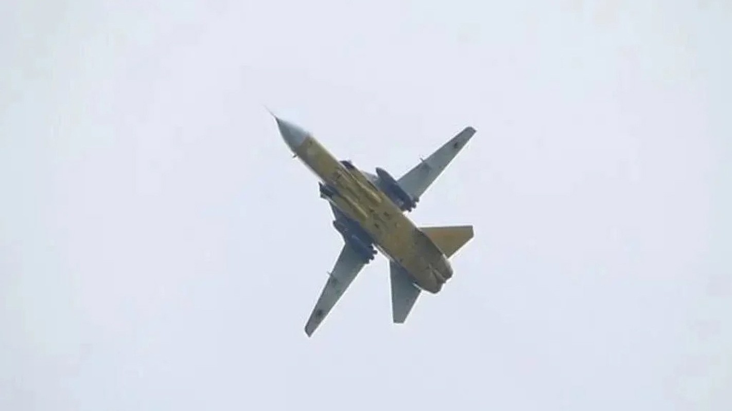 He lo ly do Su-35 khong danh chan duoc Su-24M cua Ukraine-Hinh-5