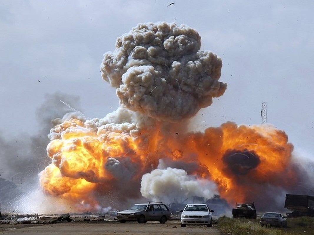 View - 	Ukraine lo ngại khi Nga tăng cường nã bom tấn ở chiến trường