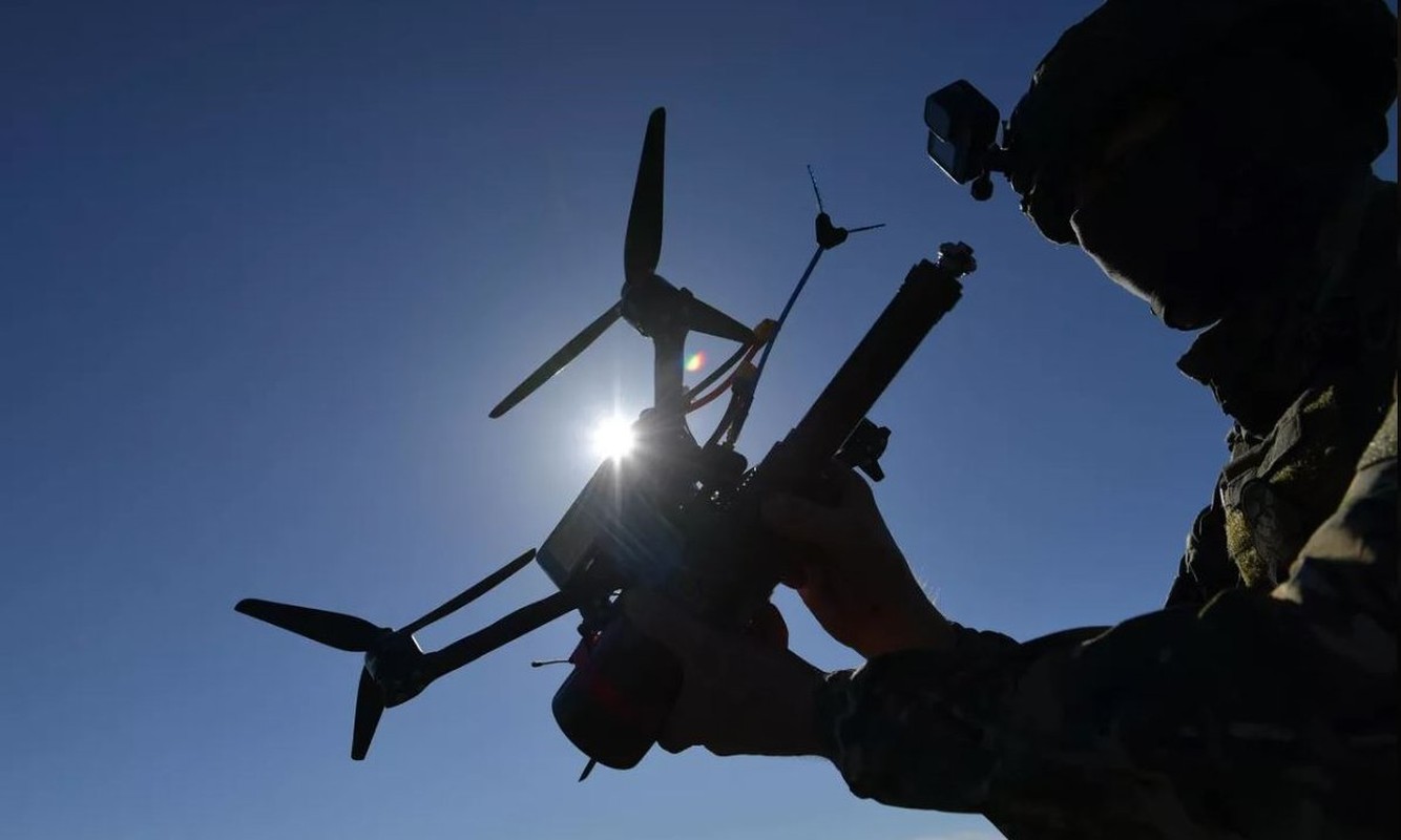 Ukraine kinh ngac khi phat hien cong nghe nay tren UAV cua Nga-Hinh-17