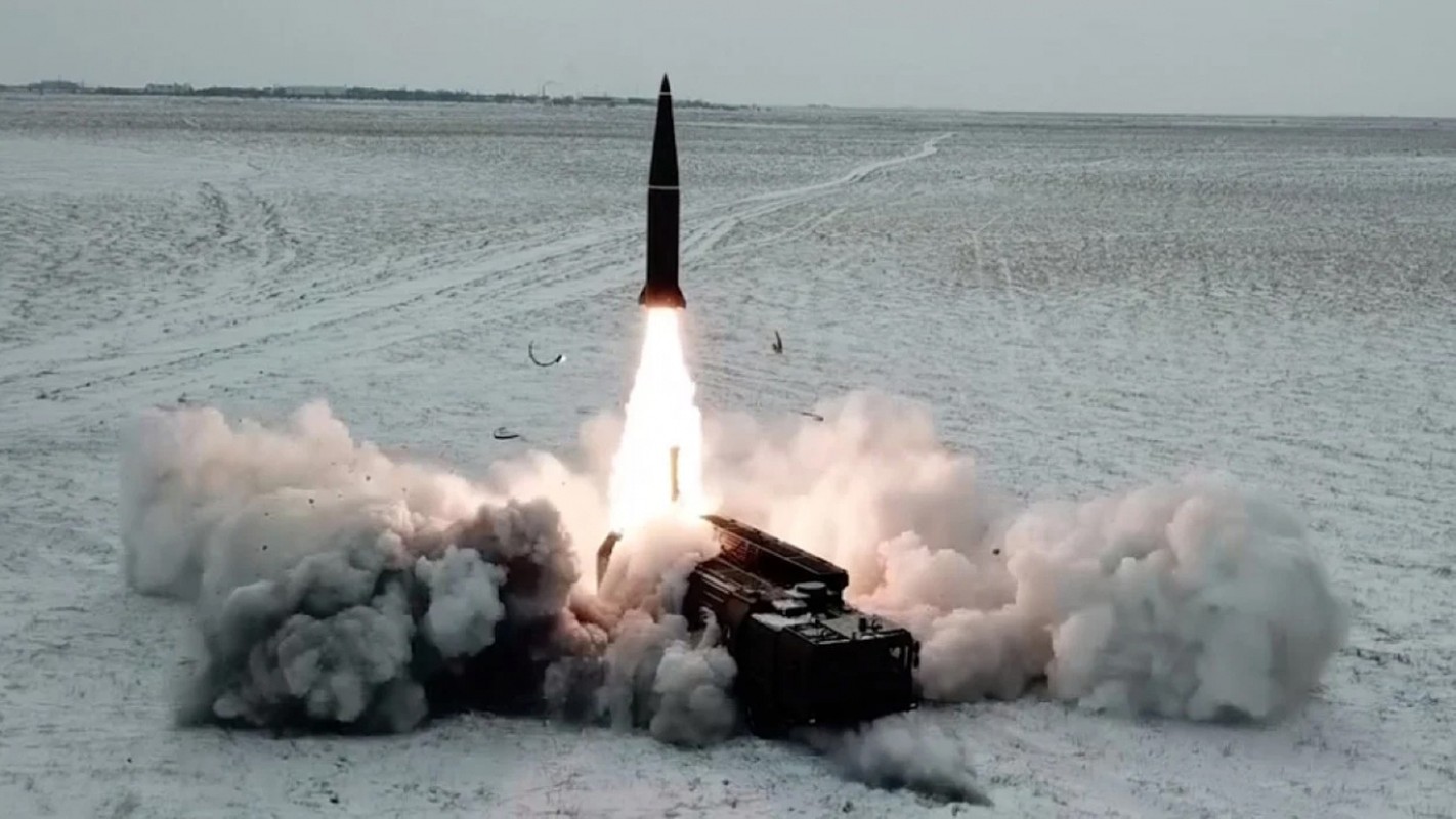 View - 	Tại sao tên lửa Iskander của Nga vồ được HIMARS khi đang cơ động