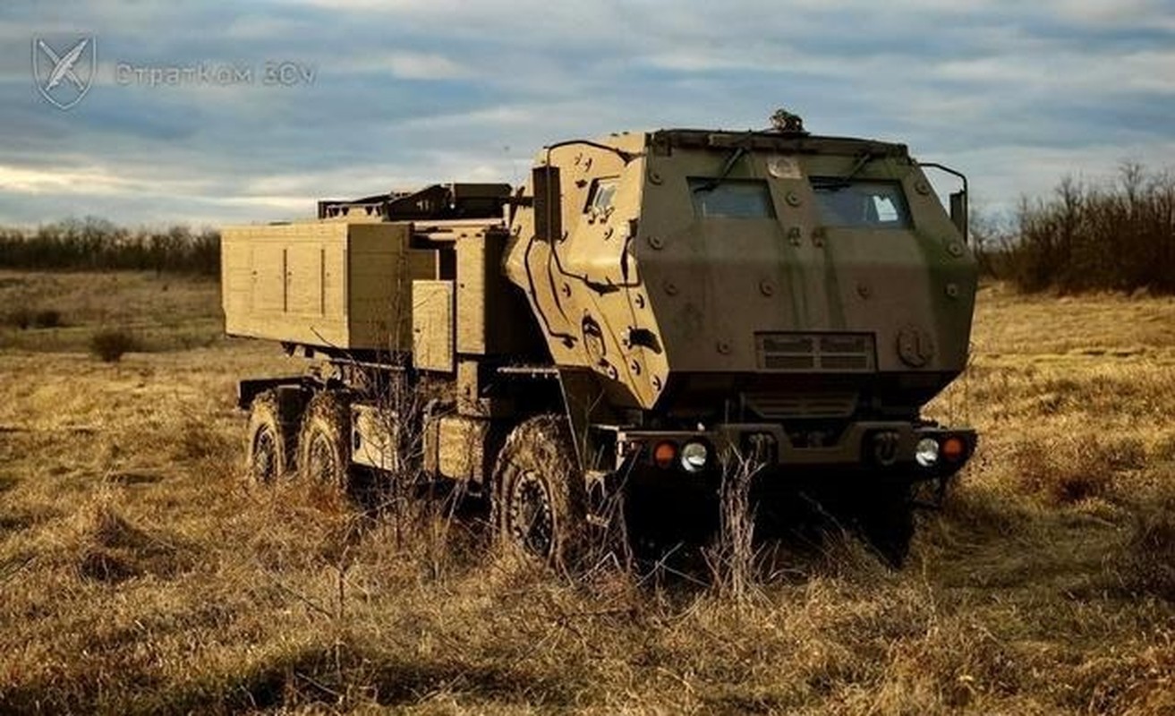 View - 	Tại sao tên lửa Iskander của Nga vồ được HIMARS khi đang cơ động