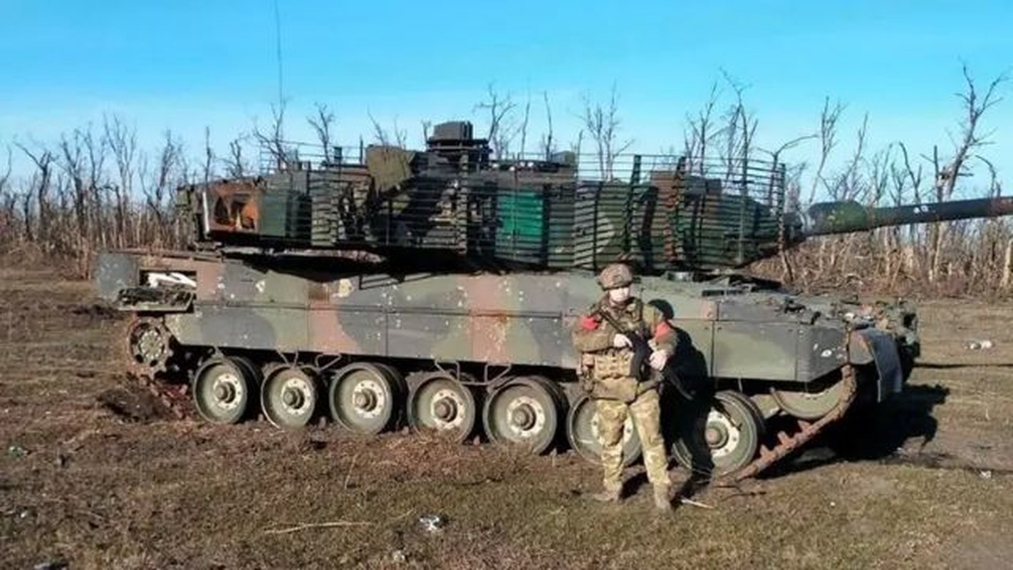 Truyen hinh Duc: Quan Nga “vo” duoc xe tang Leopard 2 hoan chinh-Hinh-16