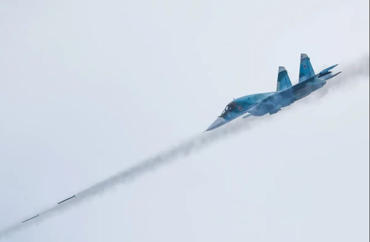 Su-34 lien tiep bi ban roi, chuyen gi xay ra voi Khong quan Nga?-Hinh-17