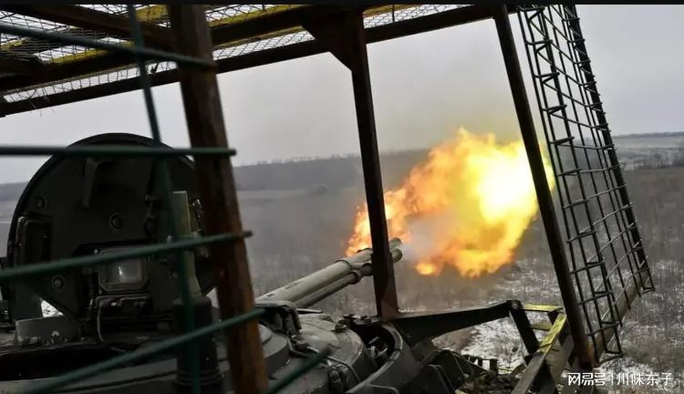 View - 	Nga chọc thủng tuyến phòng thủ thứ hai của Ukraina ở Avdiivka 