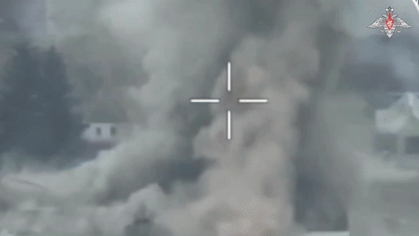 View - 	Trong ba tháng, Nga thả 3.500 quả bom xuống trận địa Ukraine 