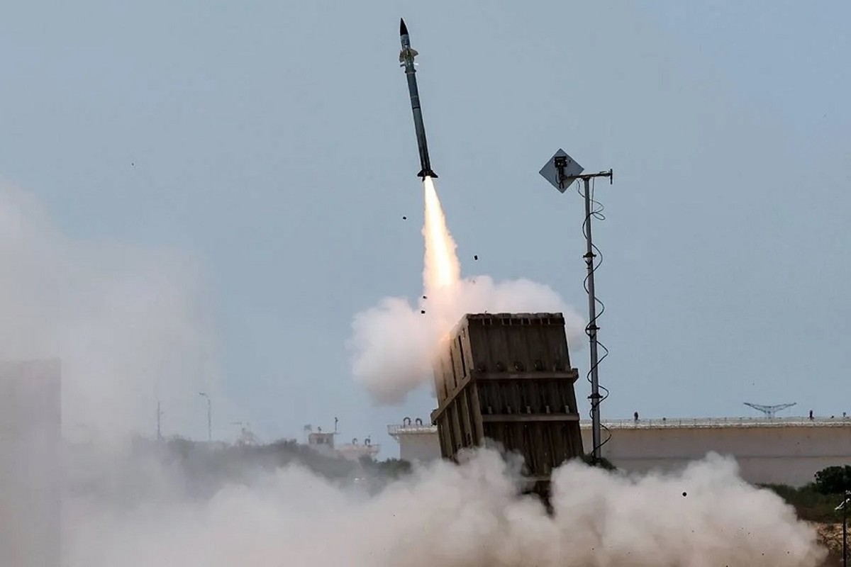 View - 	Iran và đồng minh tổng tiến công bằng tên lửa và UAV vào Israel 