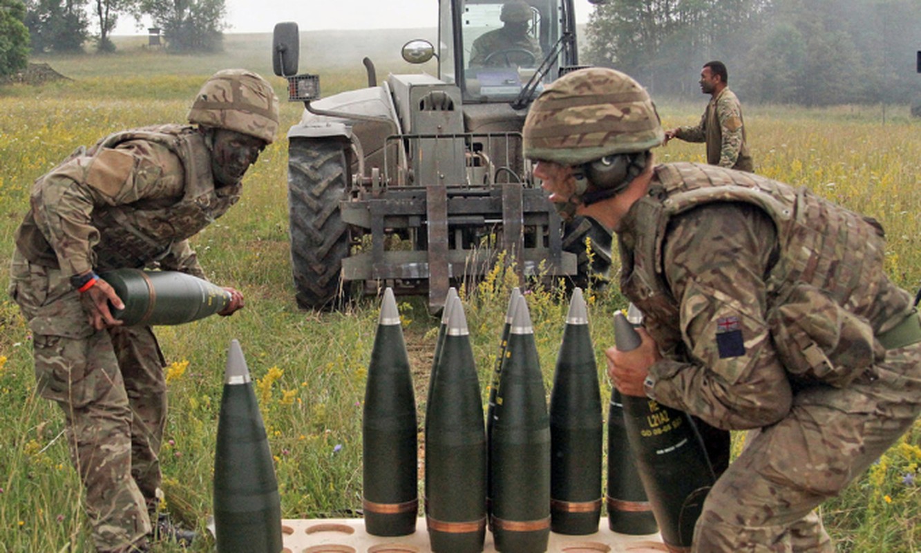 View - 	Liên tiếp những vũ khí khủng sẽ được Nga và Ukraine sử dụng