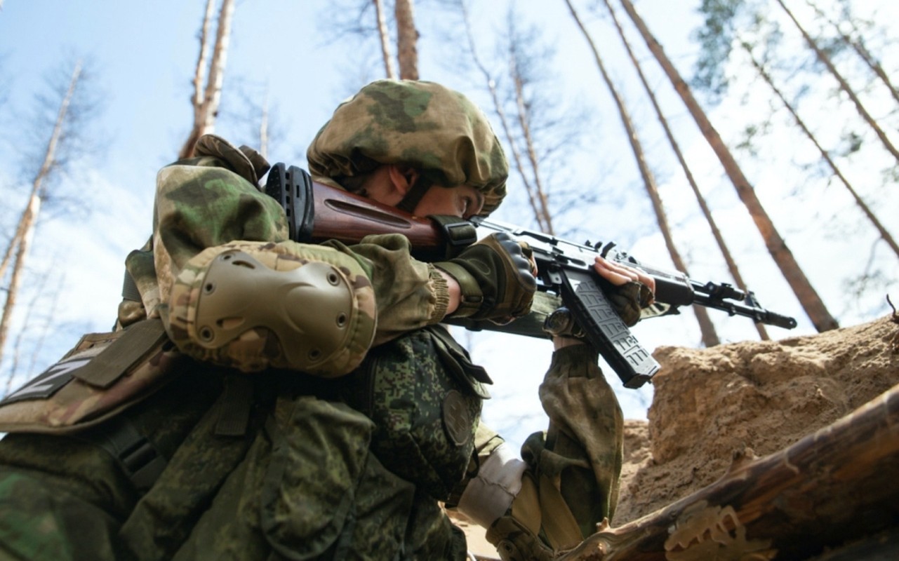 View - 	Liên tiếp những vũ khí khủng sẽ được Nga và Ukraine sử dụng