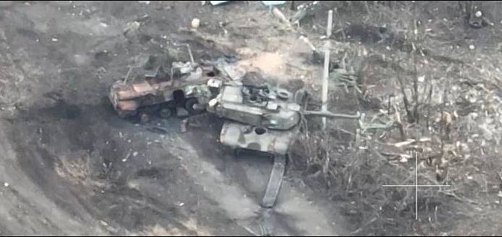 View - 	Tăng Abrams thành con mồi của UAV Nga trên chiến trường Ukraine