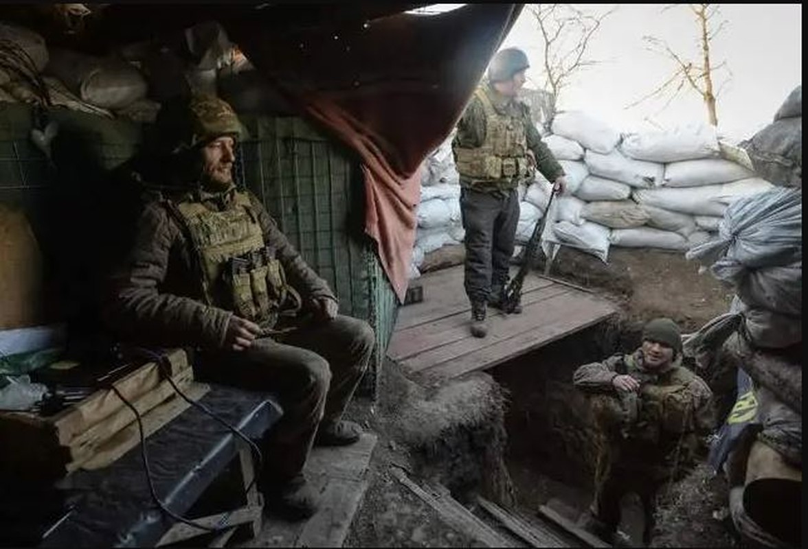 View - 	Nga tăng sức ép vây Chasov Yar, có lính Pháp thiệt mạng tại đây