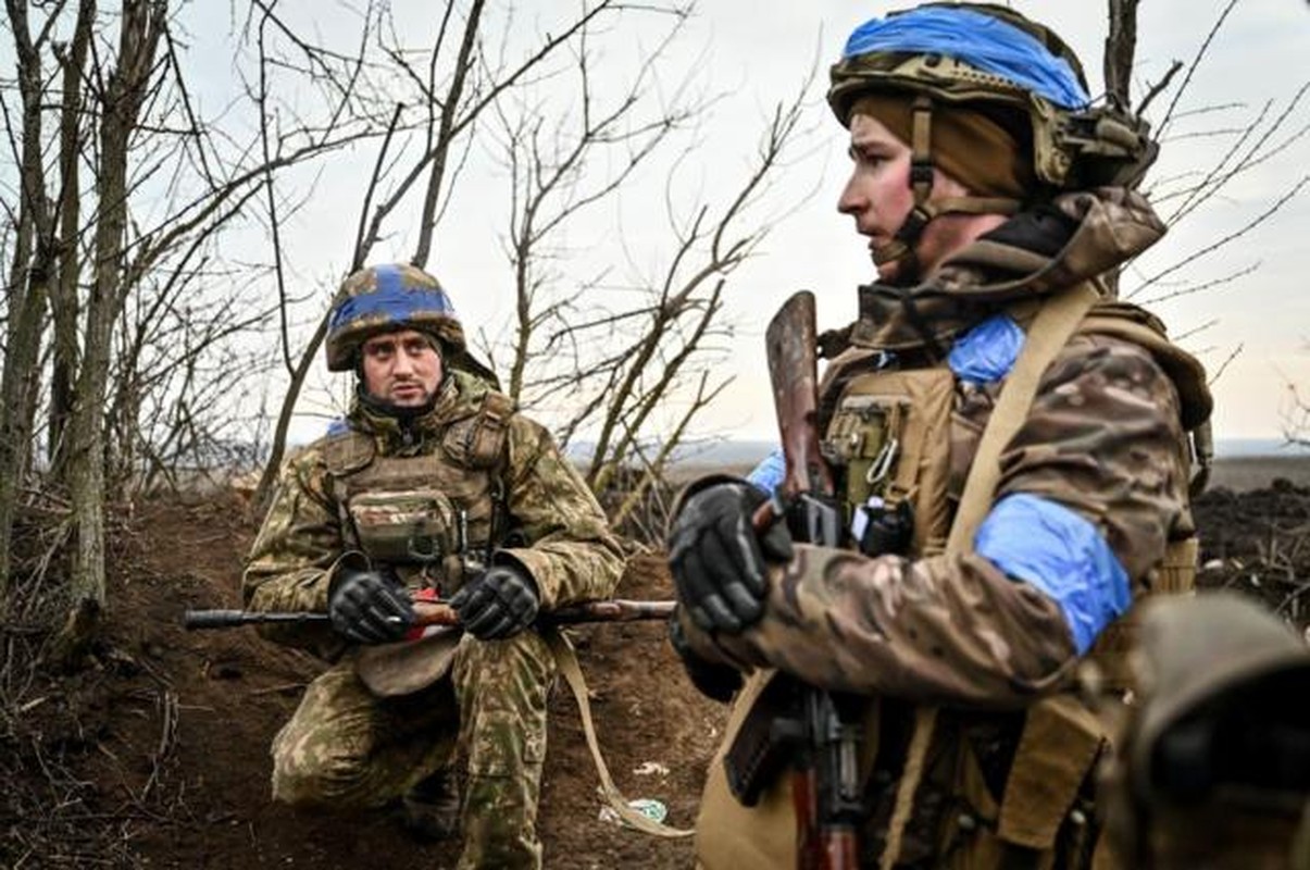 View - 	Chiến thuật tổng lực của Nga "xé nát" các tuyến phòng thủ Ukraine
