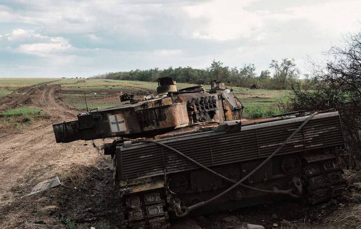 Nho thong tin tinh bao, Nga de dang tieu diet tang Leopard-2-Hinh-11